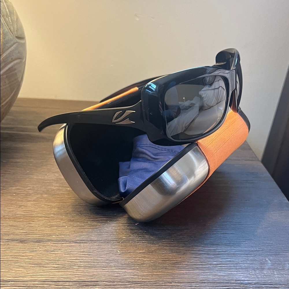 Kaenon “Georgia” Black Sunglasses
